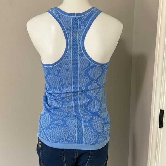 Lululemon Tank Swiftly Tech Racerback Heathered Pipe Dream Blue Sz 6 - Picture 5 of 11